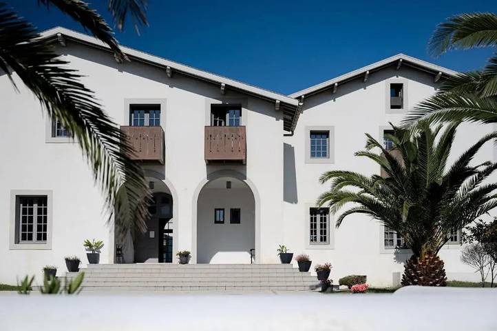 Villa pour 10 personnes, avec terrasse ainsi que vue et piscine à Anglet - 4