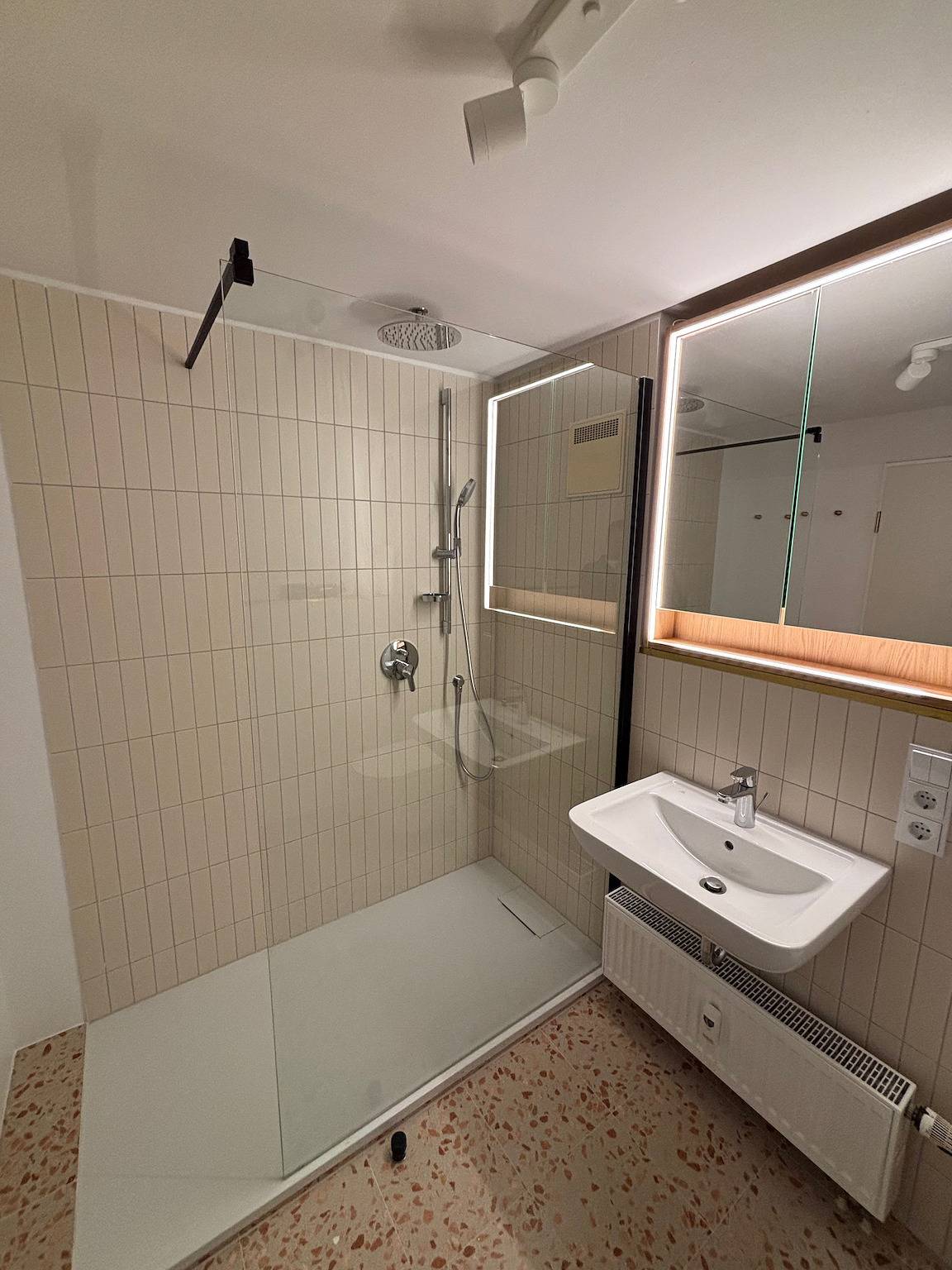 Ganze Ferienwohnung, Stubn Appartments - Ferienwohnung Stubn Laubenstein 90 qm, 3 Schlafzimmer, Wohnzimmer mit Schlafcouch und Balkon in Kampenwand, Aschau im Chiemgau