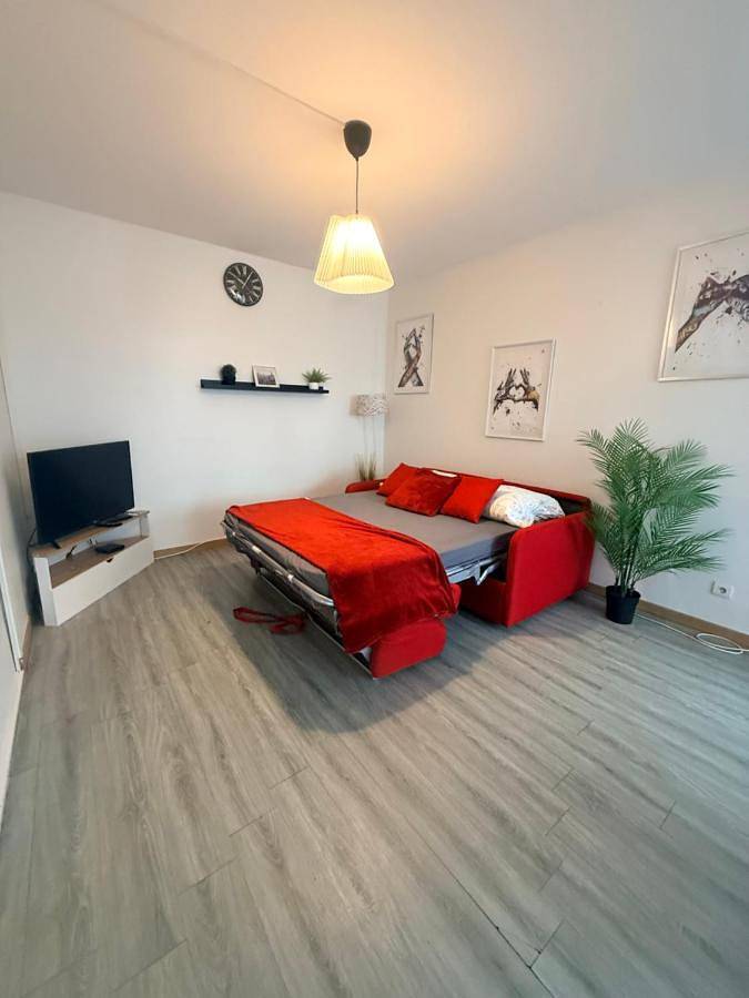 Gîte pour 7 personnes, avec terrasse et vue à Évry