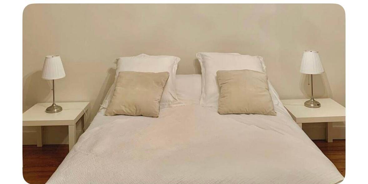 Chambre double et salle de bain in Boulogne-sur-Gesse, Haute-Garonne