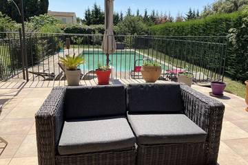 Gîte pour 10 personnes, avec jacuzzi ainsi que jardin et terrasse à Montfaucon (France)