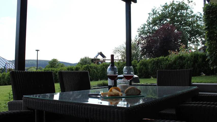 Ferienwohnung für 4 Personen, mit Garten und Balkon - 1