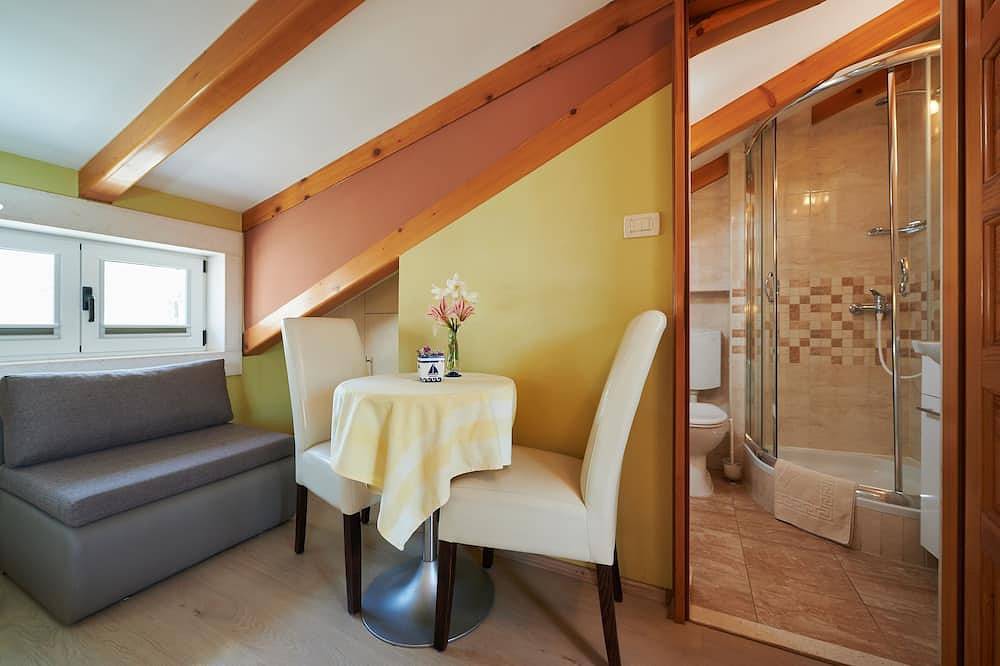 Appartement entier, Garçonnière avec le balcon Trogir (As-16844-a) in Trogir, Split-Dalmatie