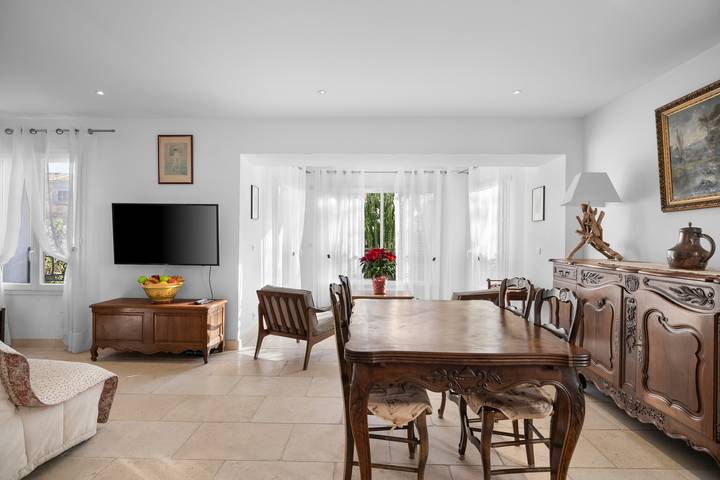 Geheel appartement, Appartement vlak bij de haven in Sanary-sur-Mer, Middellandse Zeekust (Frankrijk)