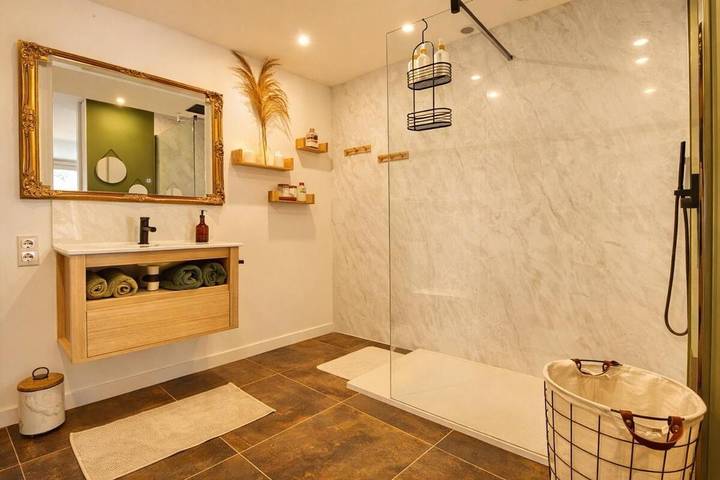 Location de vacances pour 2 personnes, avec sauna ainsi que terrasse et jacuzzi, animaux acceptés à Bailleul - 4