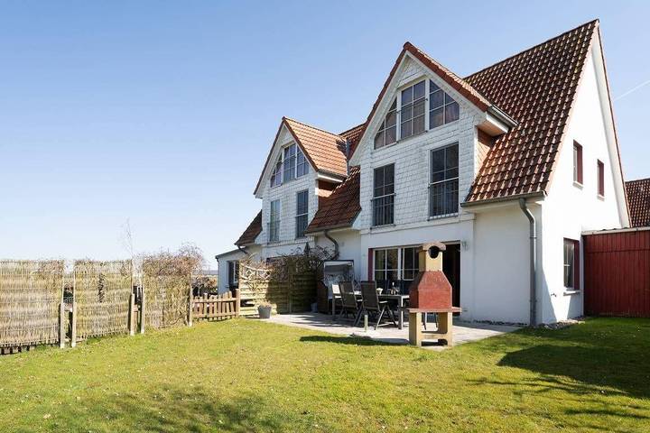 Ferienhaus für 7 Personen, mit Terrasse und Garten