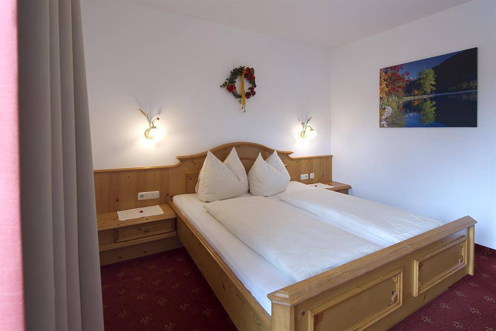 Ganze Ferienwohnung, „Doppelzimmer - Zimmer 5“ in Going am Wilden Kaiser, Kaisergebirge