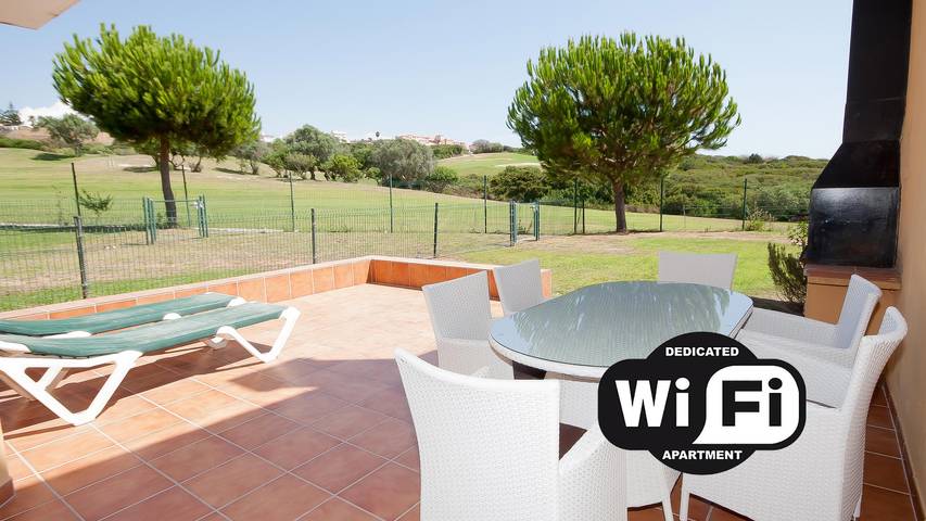 Casa de vacaciones para 6 personas, con Balcón y Jardín además de Piscina y Vistas en Manilva