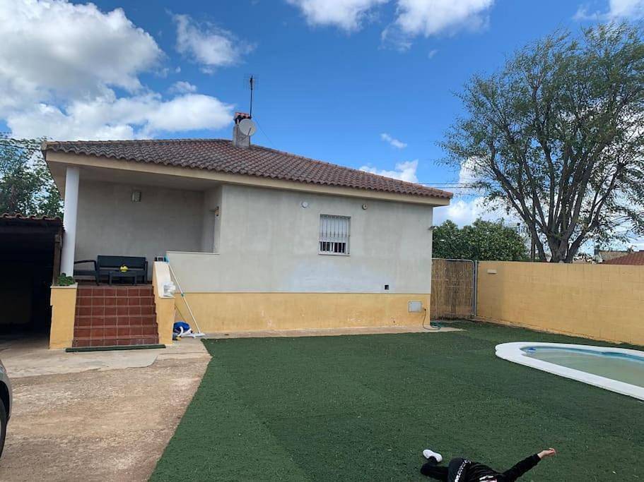 Chalet el castillo in Dos Hermanas, Provincia de Sevilla