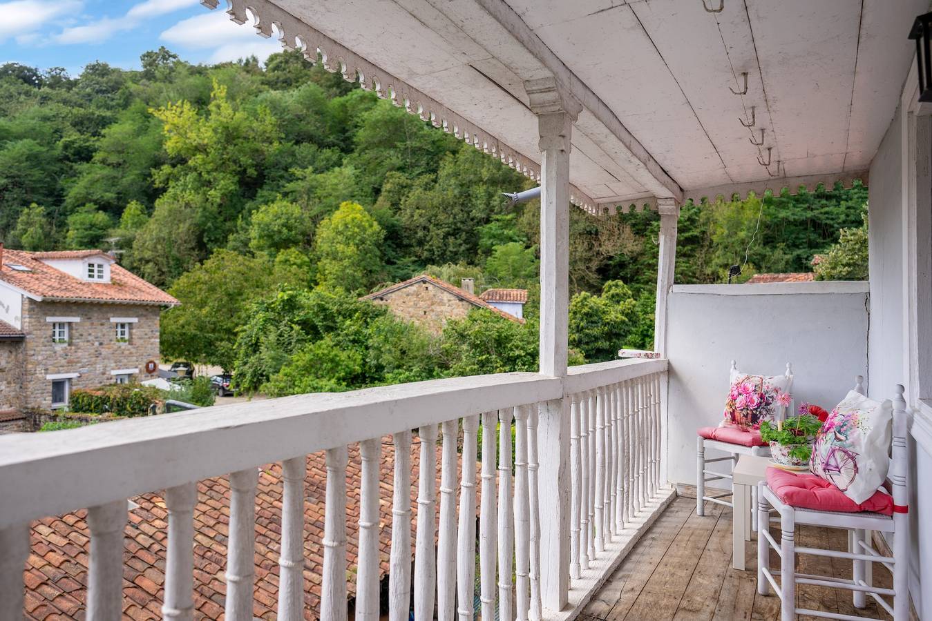 Casa Las Indianas 'Apartamento 3' con vistas a la montaña, jardín privado y Wi-Fi in Renedo de Cabuérniga, Cabuérniga