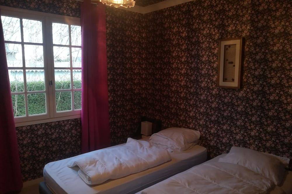 Angenehmer Bungalow für 4 Personen 60m vom Meer entfernt in Trédrez-Locquémeau, Ceinture Dorée