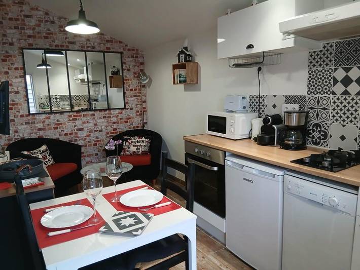 Gîte pour 2 personnes, avec terrasse à Champagné-les-Marais - 2