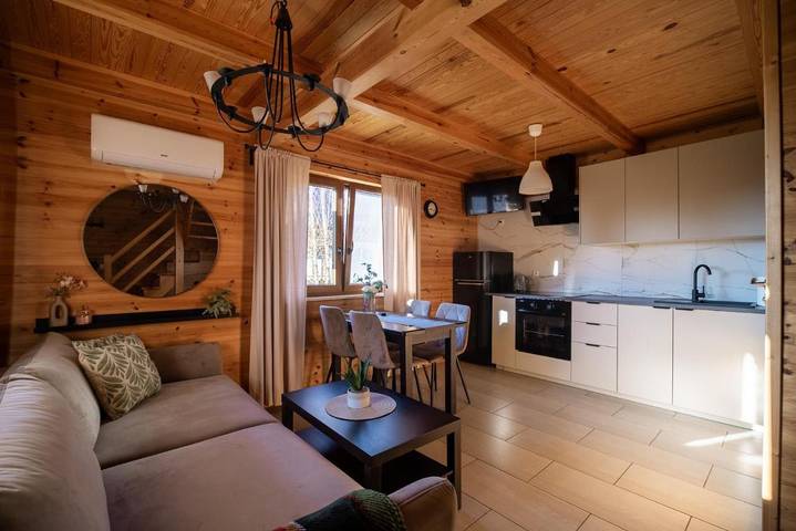 Dom dla 6 osób, z jacuzzi i sauna oraz ogród w Wiele