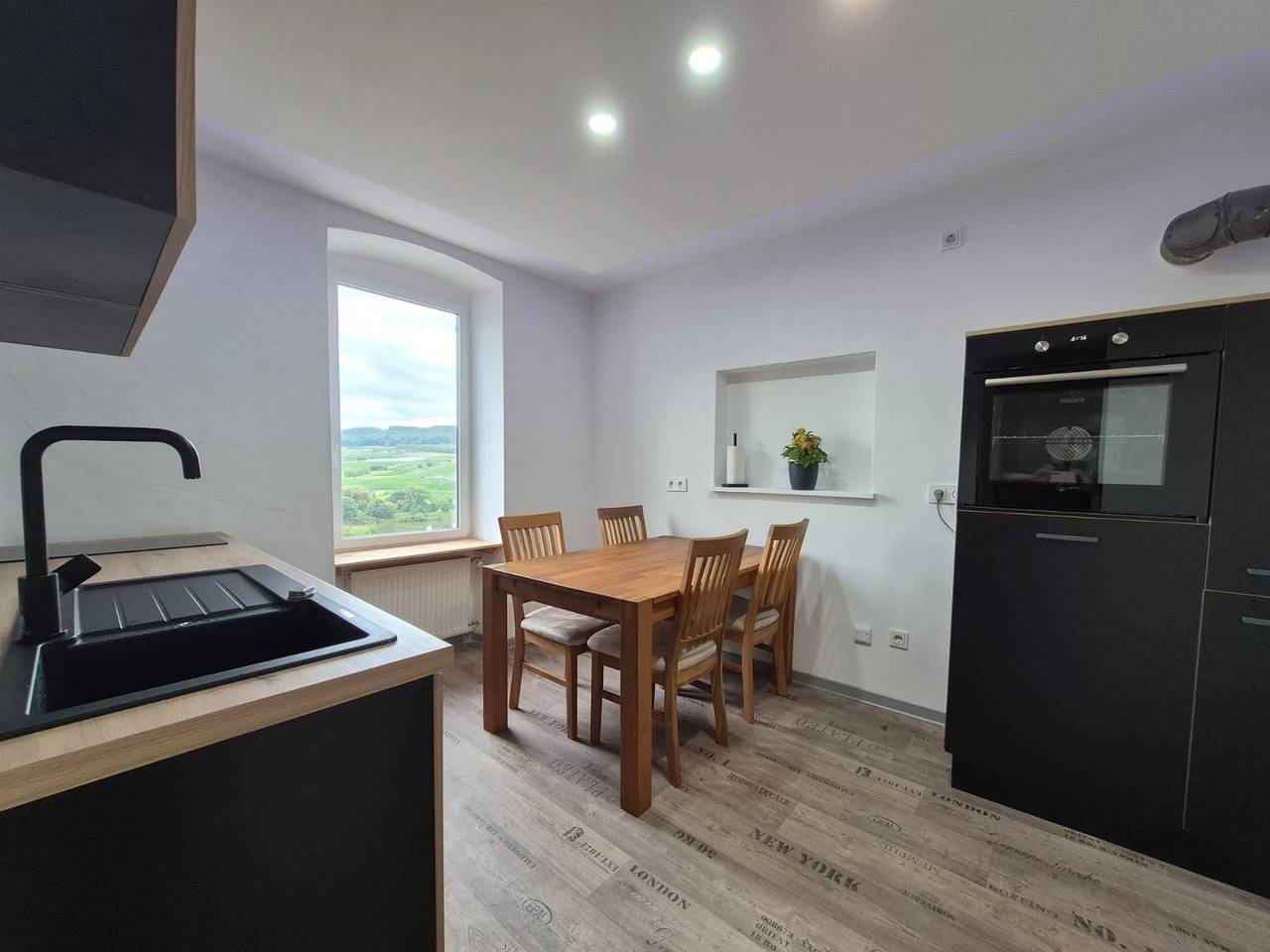 Ganze Ferienwohnung, Ferienwohnung in Ürzig mit Moselblick in Ürzig, Bernkastel-Kues & Umgebung