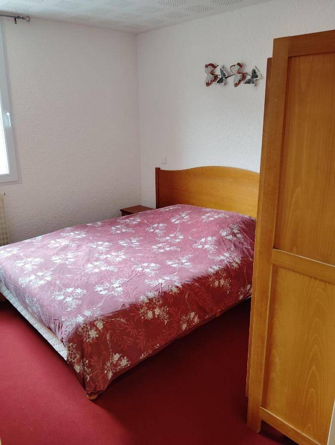 Hôtel pour 2 personnes, avec vue, animaux acceptés à Saint-Symphorien-de-Marmagne - 4