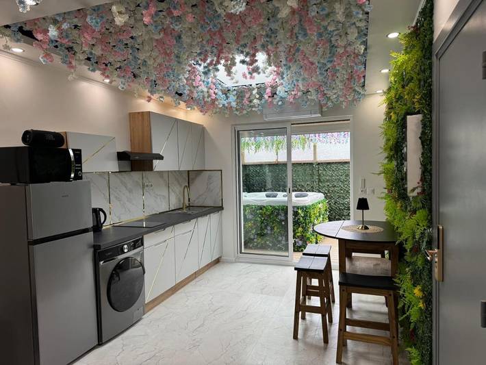 Gîte pour 2 personnes, avec terrasse dans Lomme - 2