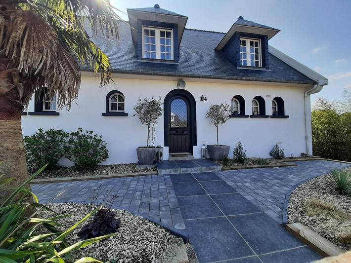 Chambre d’hôte pour 2 personnes, avec jacuzzi ainsi que sauna et jardin à Saint-Malo