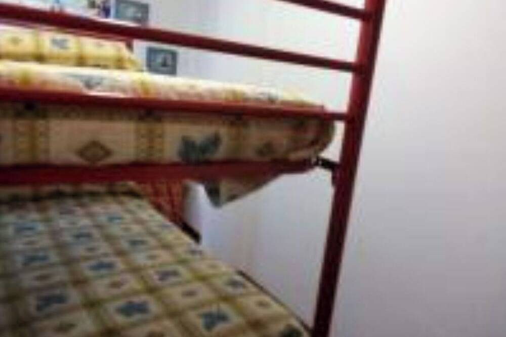 Entire apartment, Urb. Black Stones in San Vicente do Mar, O Grove