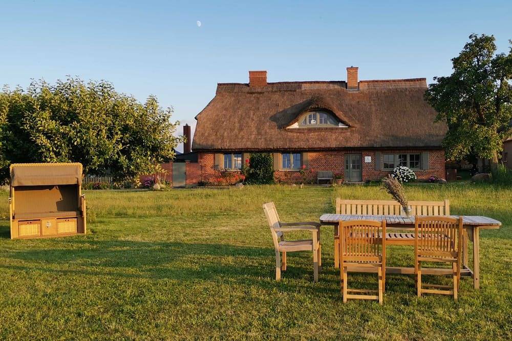 Ferienhaus Gut Glück - Für 6 Feriengäste in Gut Glück in Neu Reddevitz, Lancken-Granitz