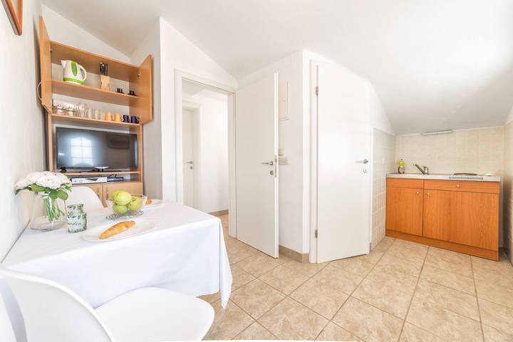 Ganze Wohnung, Apartments Nikol - one bedroom apartment A5 in Vodice, Šibenik-Knin