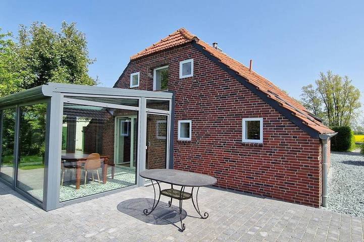 Ferienhaus für 8 Personen, mit Terrasse und Garten
