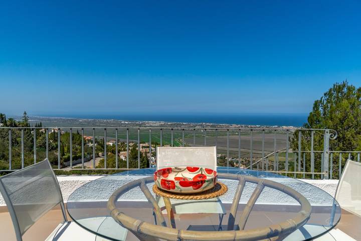 Villa für 11 Personen, mit Balkon und Garten in Dénia - 2