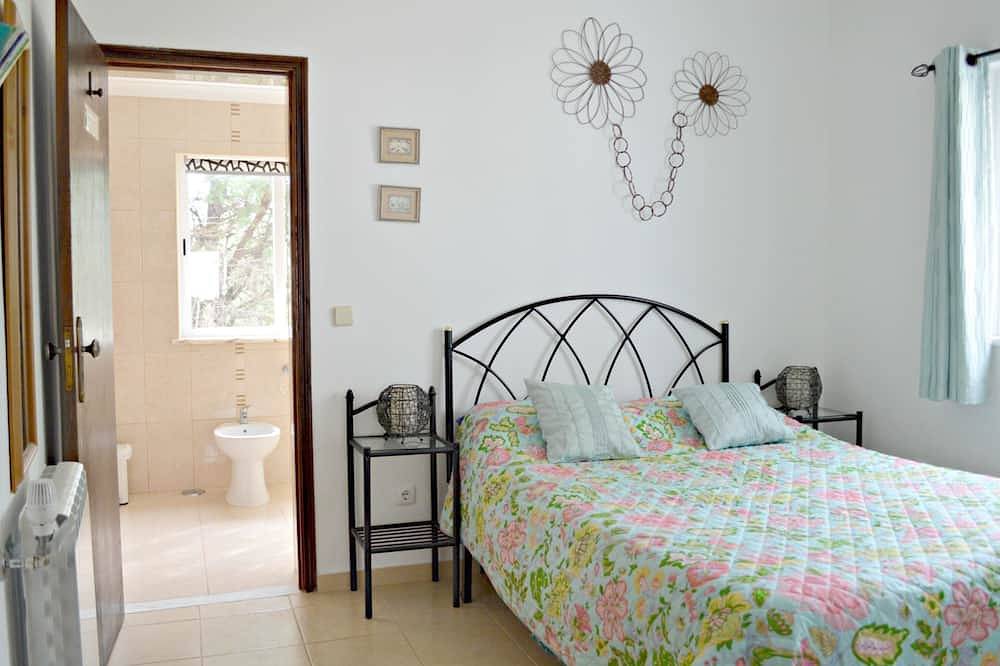 Schöne, geräumige Private Villa 2. 5 Acres Wifi Air Con Nr Golf & Beach in Budens, Naturpark Südwest-Alentejo und Costa Vicentina