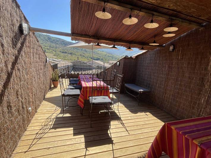 Gîte pour 10 personnes, avec Terrasse et Piscine