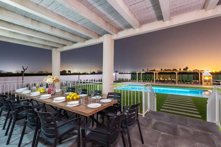 Villa pour 16 personnes, avec piscine et jardin, adapté aux familles à Rojales