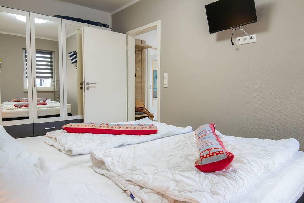 Ganze Wohnung, Ferienwohnung Meerblick - Ferienwohnungen am Hafen in Sundhagen, Stralsund Umland