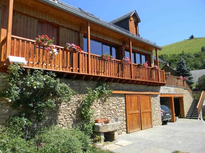 Gîte pour 10 personnes, avec jardin et terrasse