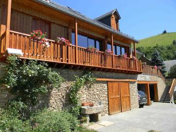 Gîte pour 10 personnes, avec jardin et terrasse à Poubeau