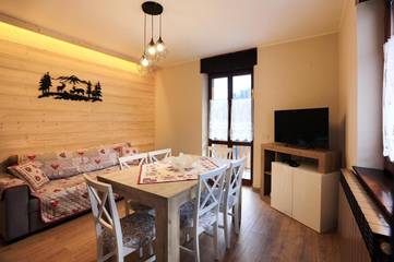 Gîte pour 7 personnes, avec jardin et vue à Colere