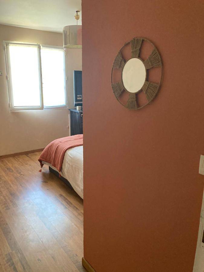 Gîte pour 2 personnes, avec jardin ainsi que vue et terrasse à Renwez - 2