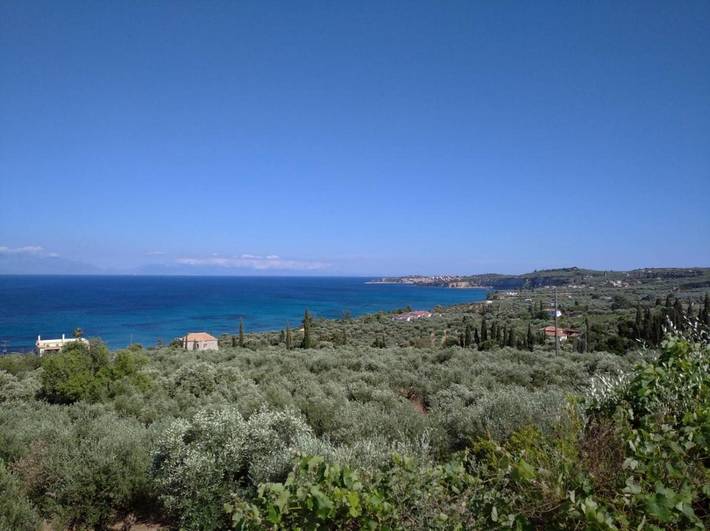 Ferienhaus für 5 Personen, mit Balkon und Terrasse sowie Garten und Ausblick in Περούλια