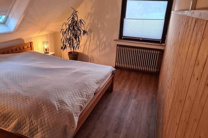 Ganze Wohnung, Ideal f. Familien, Wohnküche, Spielecke, Garten, Terrasse, Tiere, tolle Natur in Helmeroth, Altenkirchen & Umgebung