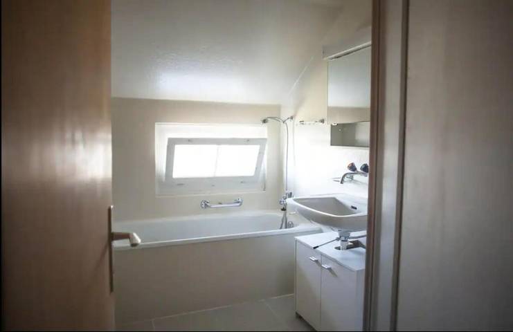 Gîte pour 4 personnes, avec vue et jardin, animaux acceptés à Krattigen