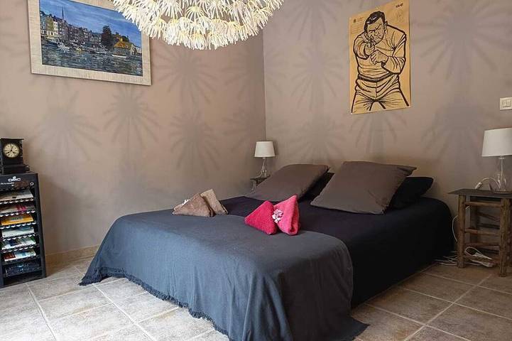 Location de vacances pour 8 personnes, avec terrasse et jardin à Besse-sur-Issole - 4