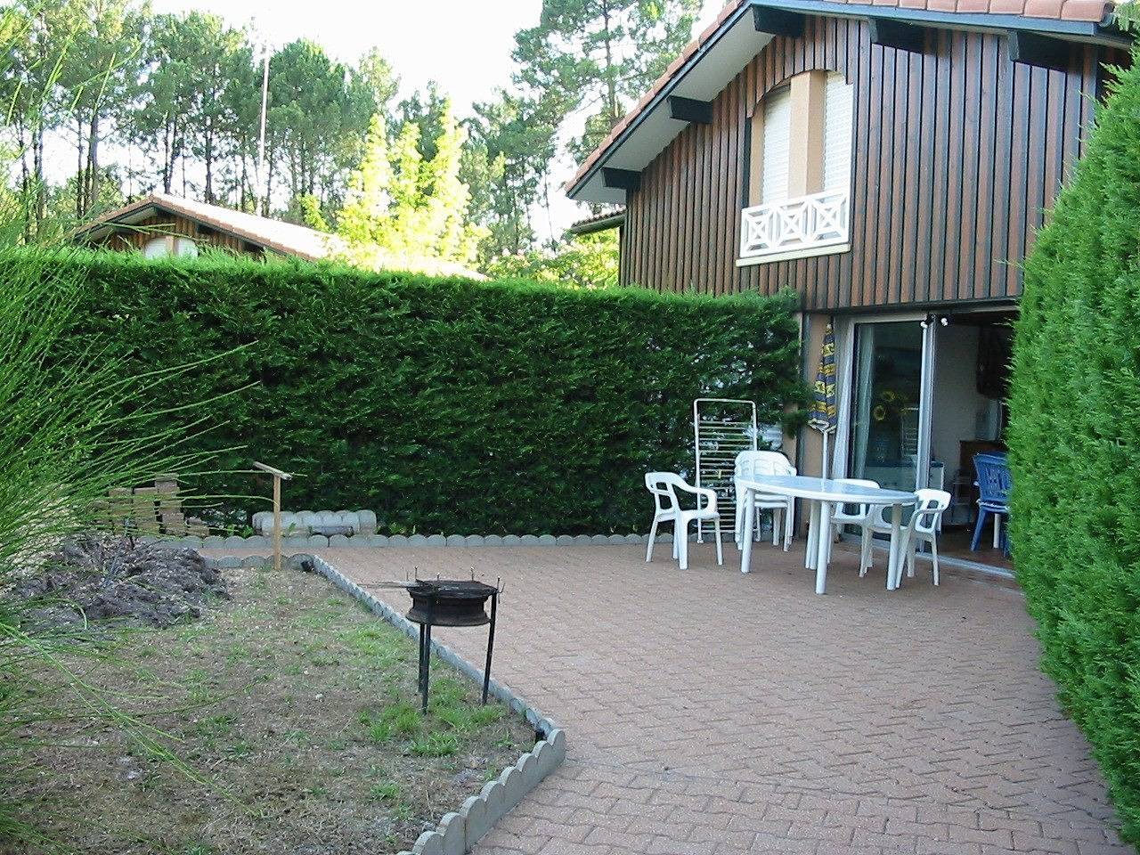 Entire holiday apartment, Semi-detached villa of 50m2 for 6 people in Biscarrosse, Côte d’Argent