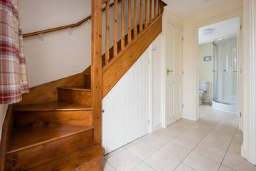 Log Cabin for 2 People in Shrewsbury, Shropshire, Photo 3