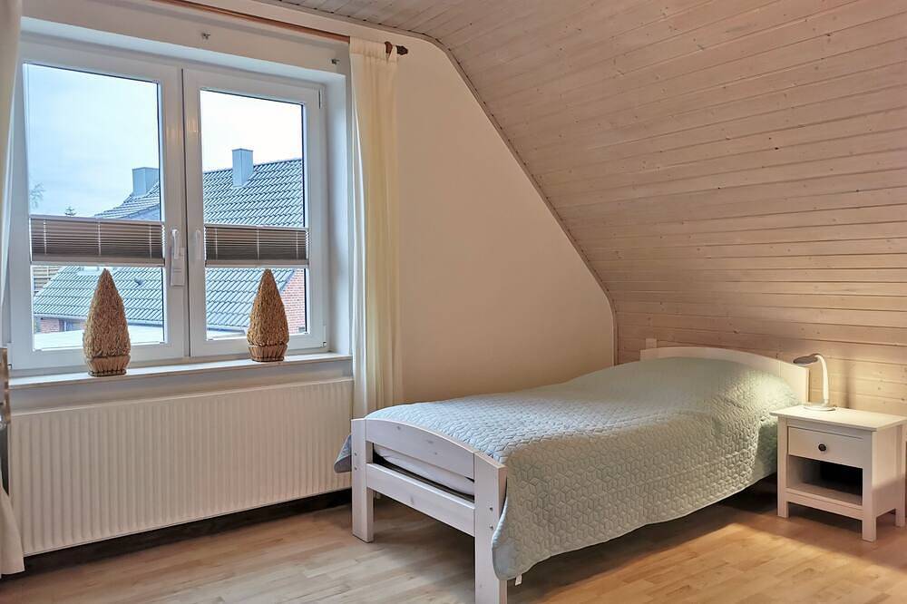 Ganze Wohnung, Ferienwohnung oben - Ischmund: Gemütliche Ferienwohnung im hohen Norden in Oeversee, Grünes Binnenland
