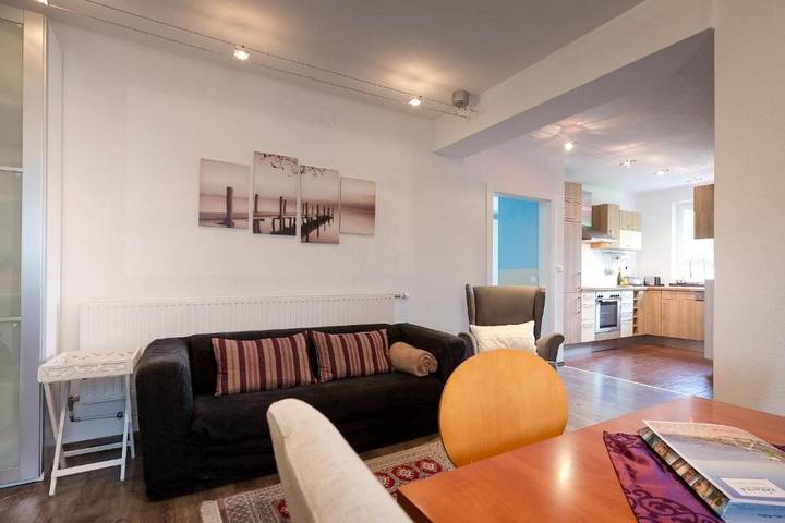 Ganze Wohnung, Ferienwohnung 'Villa Müller Rotfuchs' mit Seeblick, Gemeinschaftsgarten und Wlan in Ossiach, Bezirk Feldkirchen