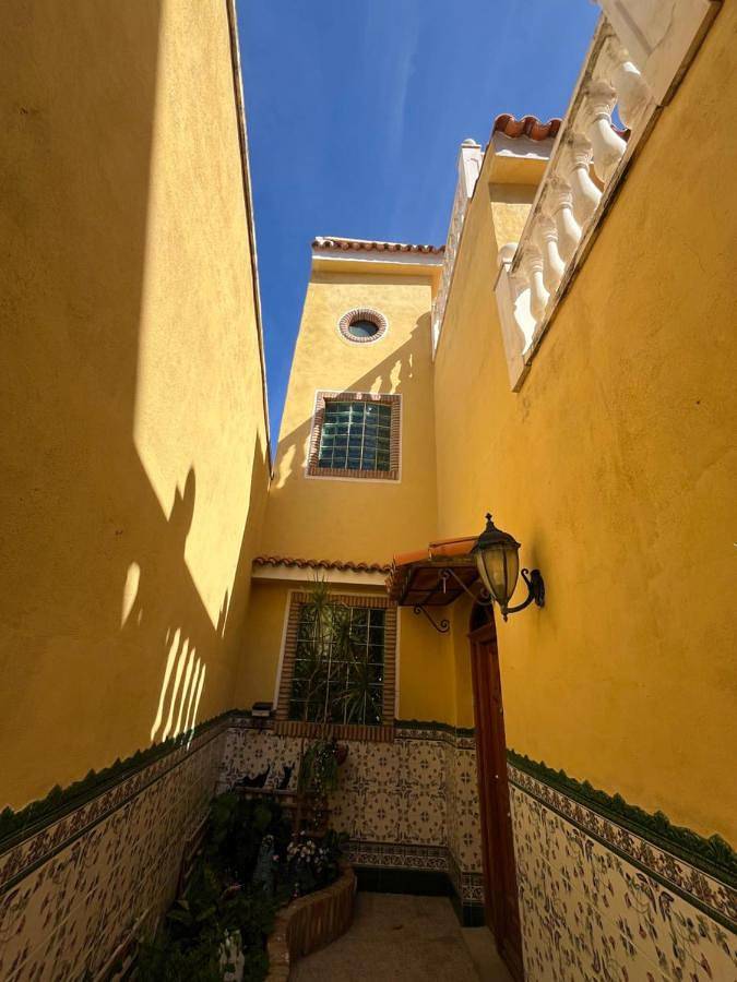 Location de vacances pour 7 personnes, avec vue et balcon, adapté aux familles dans Onda