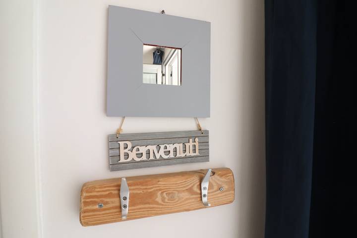 Entire apartment, Apartment 'Casa Vacanza Lu Ientu' with Shared Pool, Wi-Fi and Air Conditioning in Otranto region, Lecce Province
