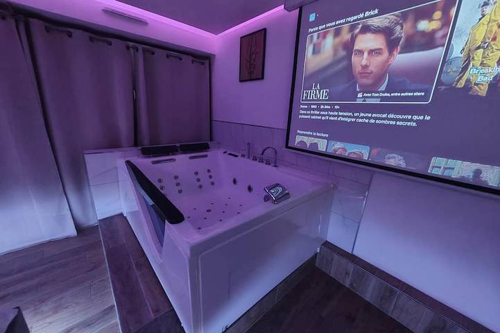 Ganze Wohnung, L'escale du Donon - Appartement Blanc - Romantic getaway with jacuzzi in Michelbrunn, Niederrhein Elsass