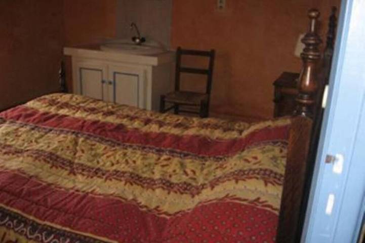 Gîte pour 5 personnes, avec terrasse et jardin, animaux acceptés à Mont-Roc - 2