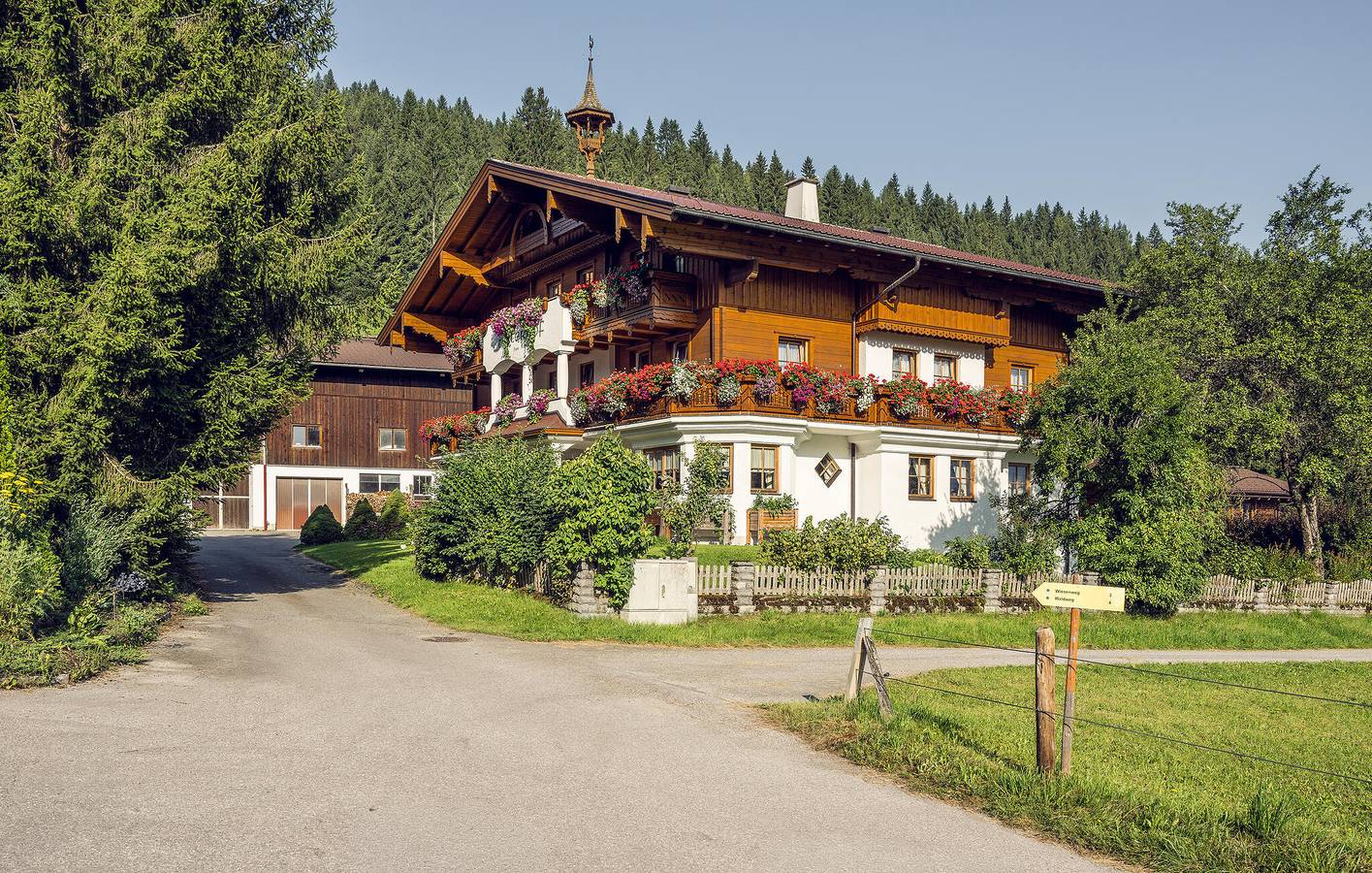 Ganze Ferienwohnung, Gemütliche Ferienwohnung mit Bergblick, Sauna und Terrasse in der Nähe der Skilifte in Flachau, Ski Amadé