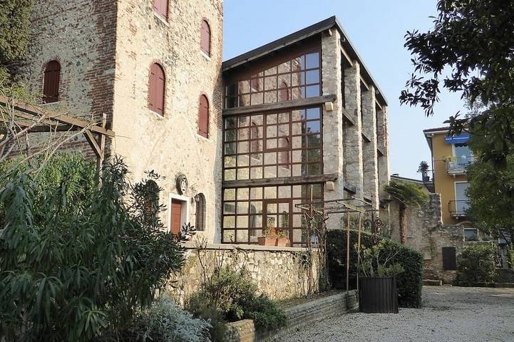 Gîte pour 7 personnes, avec Balcon ainsi que Terrasse et Jardin