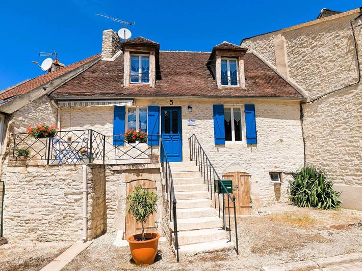 Gîte pour 5 personnes, avec Terrasse à Vermenton