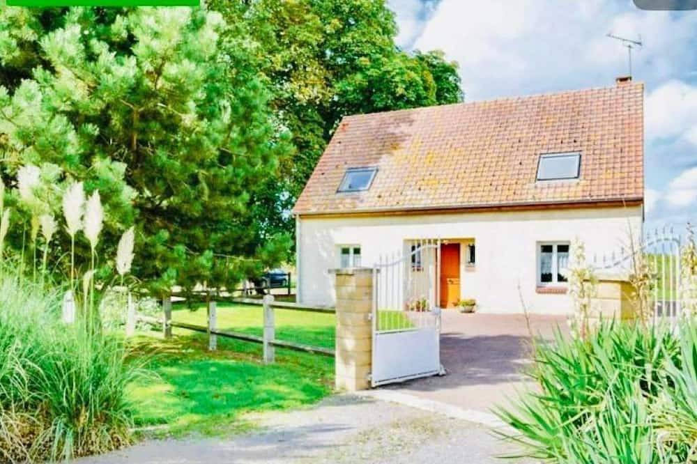 Gite accès handicapés près de la ferme familiale maraichère et volailles in Saigneville, Région d'Abbeville